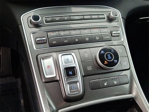 Used 2023 Hyundai Santa Fe SEL image 15