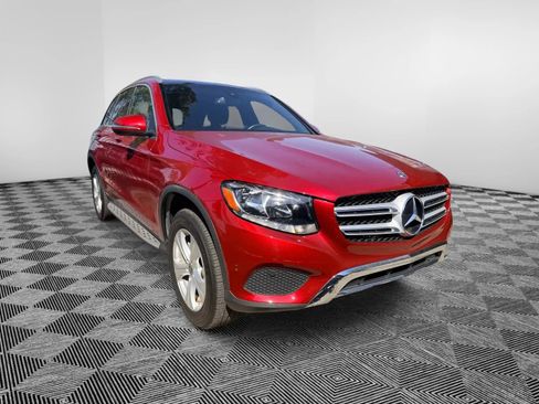 Used 2018 Mercedes-Benz GLC 300 image 2