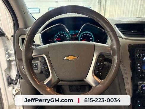 Used 2015 Chevrolet Traverse LT FWD image 10