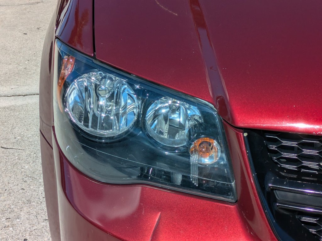 Used 2019 Dodge Grand Caravan SE FWD image 9