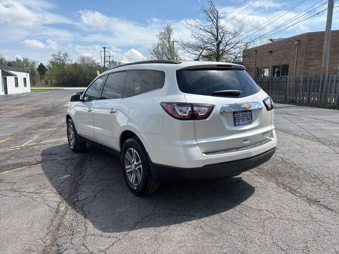 Used 2015 Chevrolet Traverse LT image 3