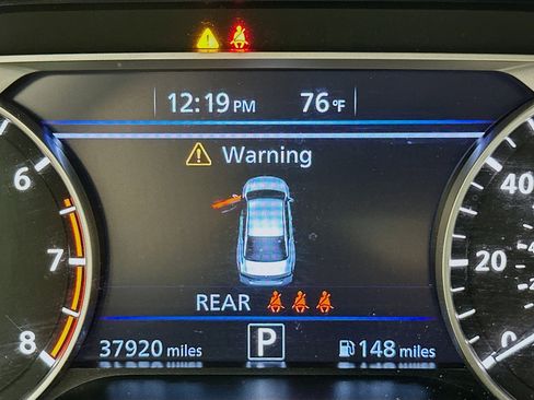 Used 2024 Nissan Altima 2.5 SV FWD image 19