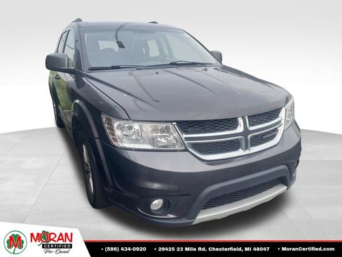 Used 2016 Dodge Journey SXT w/ Comfort/Convenience Group FWD image 3