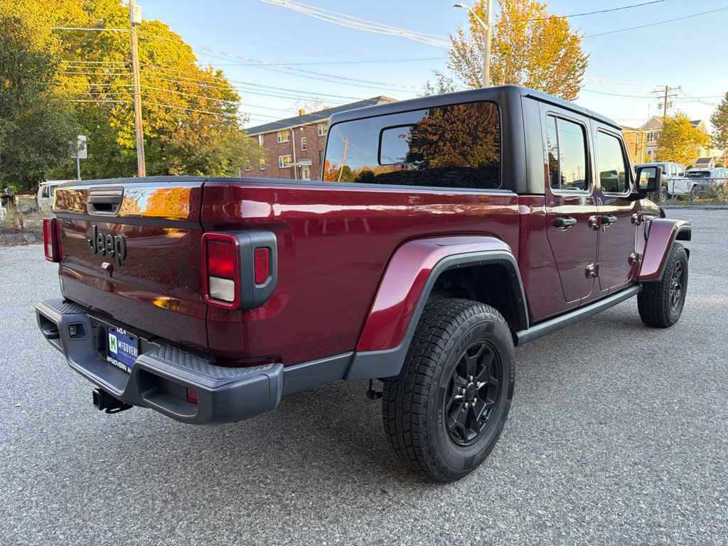 Used 2022 Jeep Gladiator Overland AWD/4WD image 6