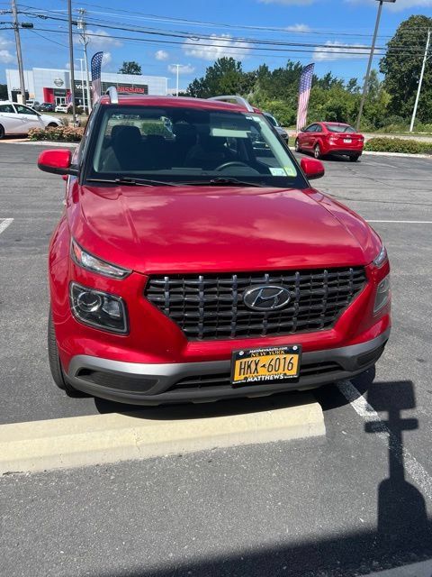 Used 2023 Hyundai Venue SEL FWD image 15