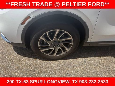 Used 2020 Lincoln Corsair FWD w/ Equipment Group 101A image 4