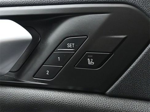 Used 2019 BMW X5 xDrive40i w/ M Sport Package image 42