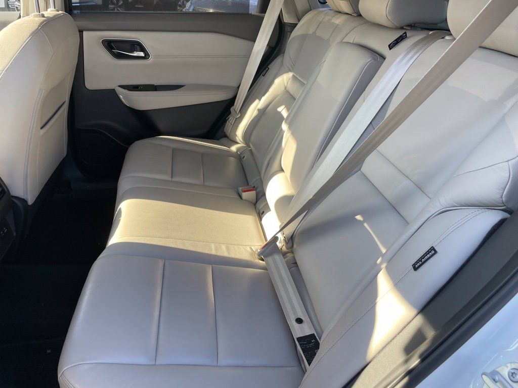 Certified 2023 Nissan Rogue SL w/ SL Premium Package AWD/4WD image 7