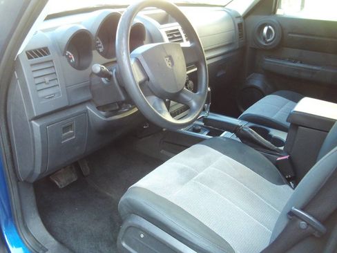 Used 2009 Dodge Nitro SE image 15