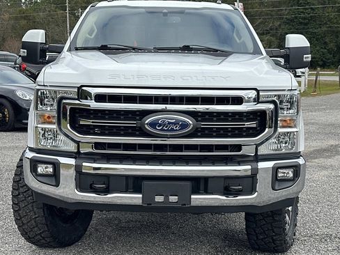 Used 2020 Ford F250 Lariat w/ Lariat Value Package image 2