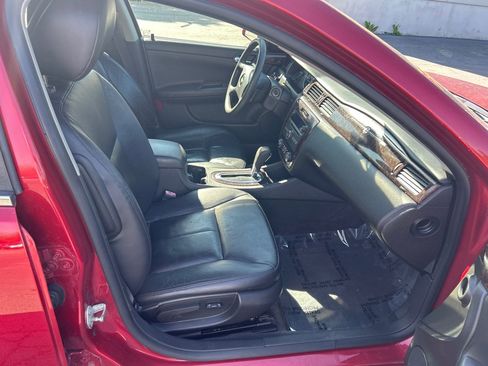 Used 2015 Chevrolet Impala LTZ FWD image 12