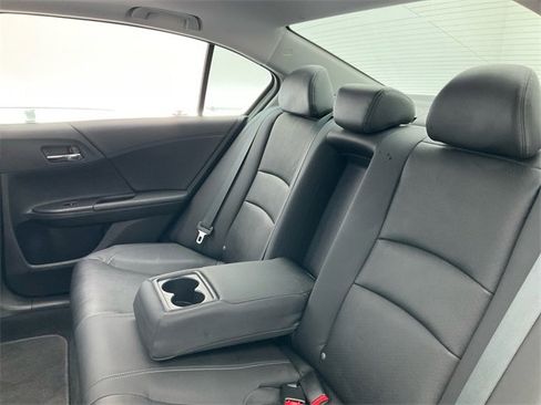 Used 2013 Honda Accord Touring image 21