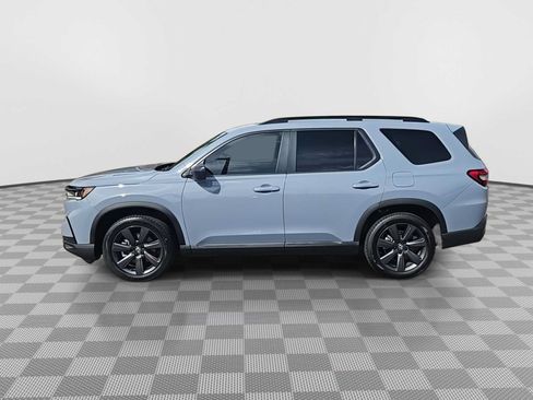 Certified 2025 Honda Pilot Sport image 5