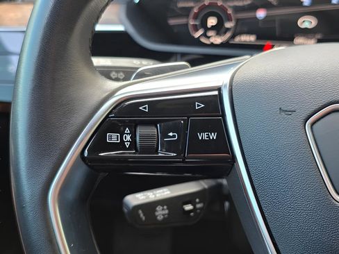 Used 2022 Audi e-tron Premium Plus AWD/4WD image 26