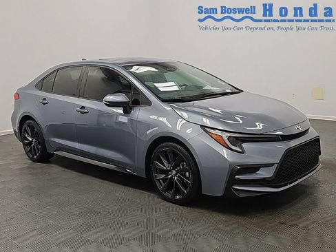 Used 2023 Toyota Corolla SE w/ SE Premium Package FWD image 1