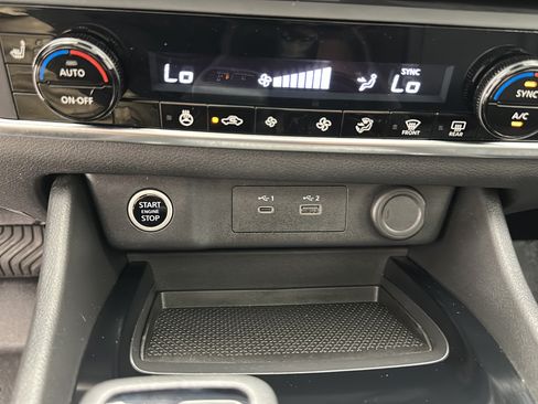 Used 2023 Nissan Rogue SV w/ SV Premium B Package AWD/4WD image 20