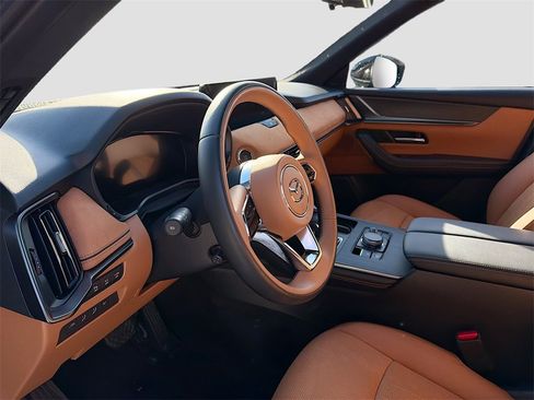 Used 2025 MAZDA CX-70 3.3 Turbo S w/ Premium Plus image 9