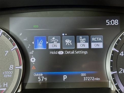 Used 2022 Toyota Highlander XLE image 7