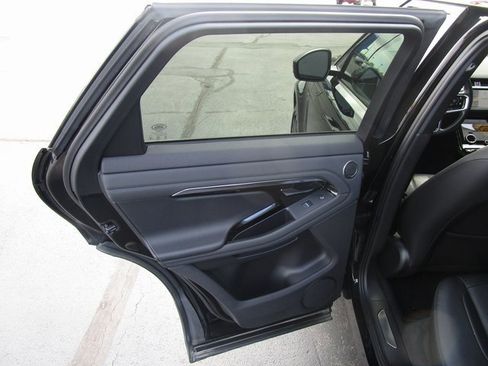Used 2021 Land Rover Range Rover Evoque R-Dynamic SE image 21