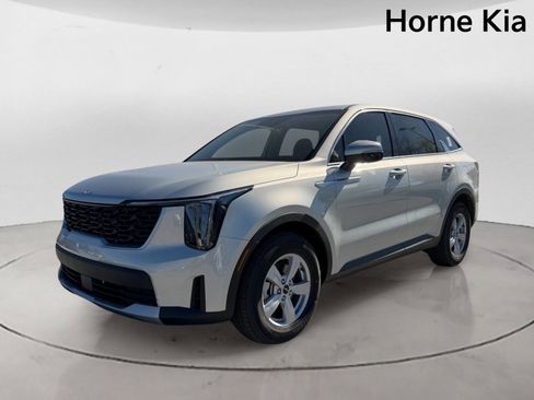 New 2026 Kia Sorento LX FWD image 7
