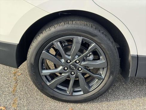 Used 2023 Chevrolet Equinox RS image 8