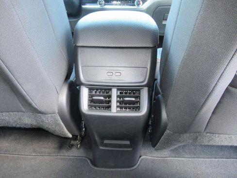Certified 2026 Chevrolet Equinox LT FWD image 32