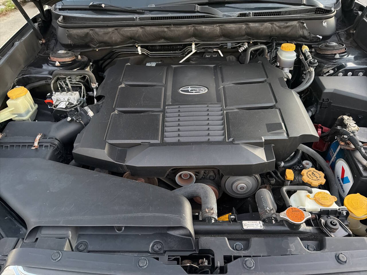 Used 2010 Subaru Outback 3.6R Limited AWD/4WD image 34