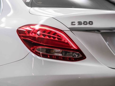 Used 2018 Mercedes-Benz C 300 C 300 image 7