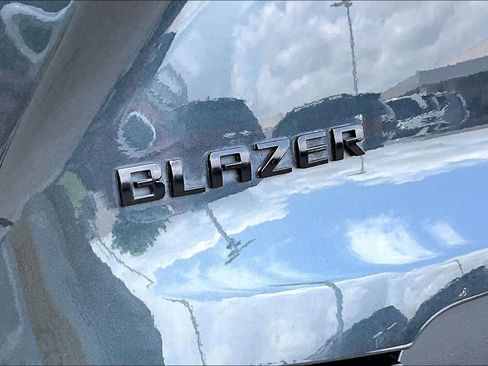 Used 2020 Chevrolet Blazer LT FWD image 10
