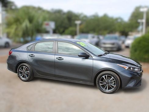 Used 2024 Kia Forte LXS FWD image 6