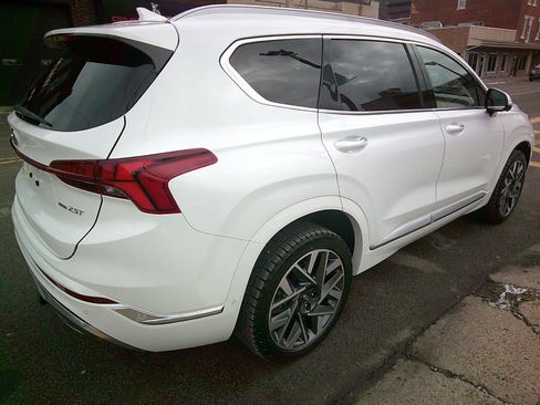 Used 2023 Hyundai Santa Fe Calligraphy image 6