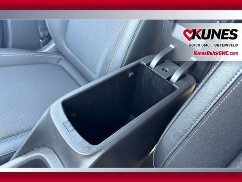 Used 2025 Buick Encore GX Preferred AWD/4WD image 33