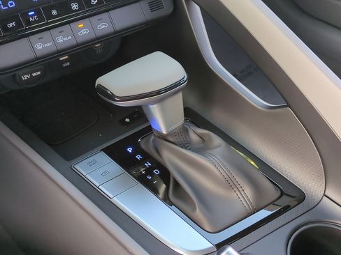 Used 2025 Hyundai Elantra Sport image 15