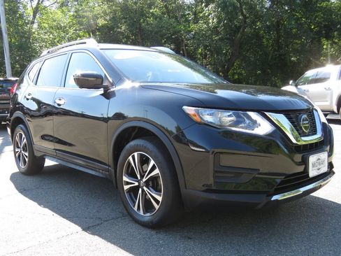 Used 2019 Nissan Rogue SV w/ Premium Package AWD/4WD image 3