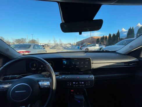 Used 2025 Hyundai Kona SEL image 33