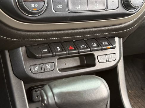 Used 2020 GMC Canyon Denali AWD/4WD image 21