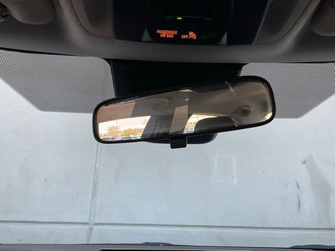 Used 2025 Toyota Corolla LE image 17