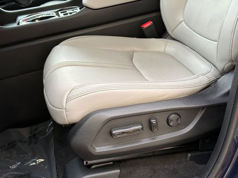 Used 2023 Honda Pilot EX-L image 16