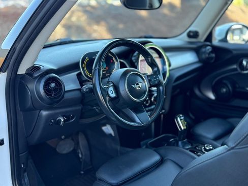 Used 2024 MINI Cooper SE FWD image 11