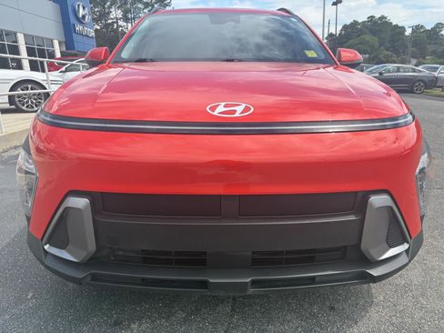Used 2024 Hyundai Kona SEL FWD image 6