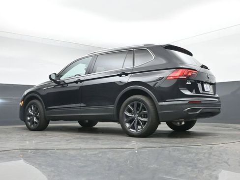 Used 2023 Volkswagen Tiguan SE FWD image 15
