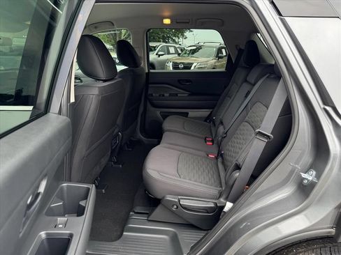 Certified 2026 Nissan Pathfinder SV FWD image 12