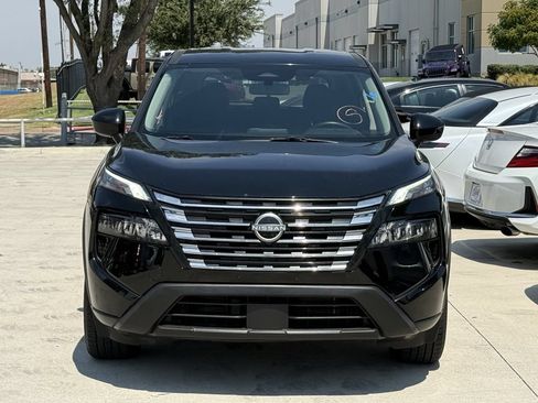 Used 2025 Nissan Rogue SV AWD/4WD image 7