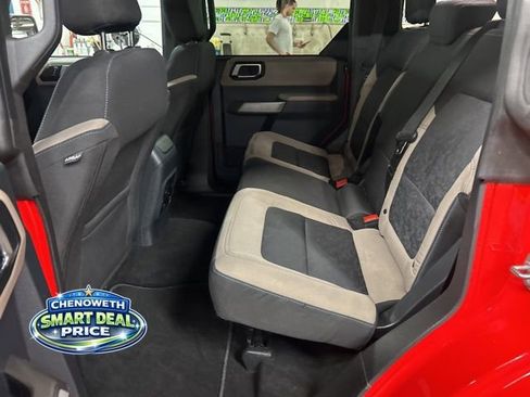 Used 2023 Ford Bronco Wildtrak image 19