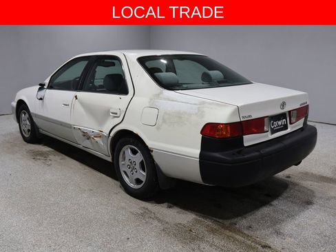Used 2001 Toyota Camry LE image 11