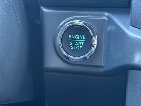 New 2025 Ford F150 XLT w/ Equipment Group 303A High image 22