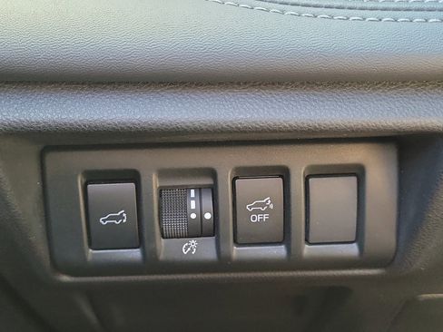 Certified 2022 Subaru Outback Limited image 26