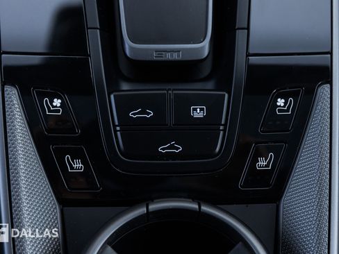 Used 2024 Porsche 911 Carrera image 30