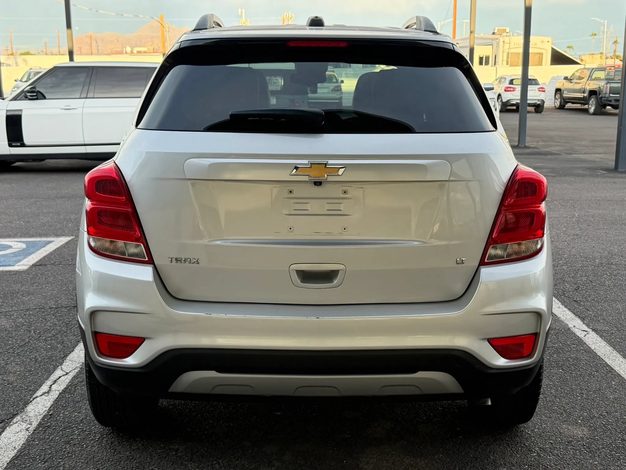 Used 2019 Chevrolet Trax LT w/ LT Convenience Package FWD image 7