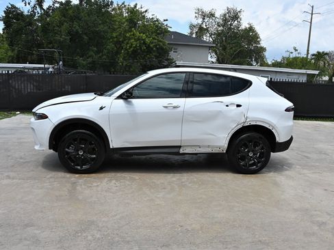 Used 2024 Dodge Hornet GT w/ GT Blacktop Package AWD/4WD image 7